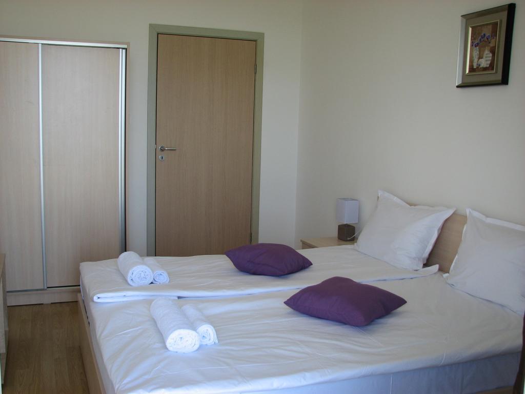 Two-Bedroom Apartment Donika Tsarevo Exteriör bild